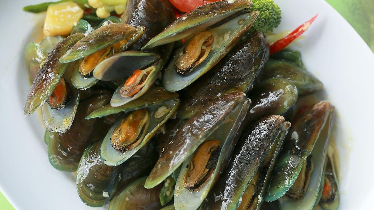 Kerang Ijo: Rasa Laut yang Menggoda di Tepi Pantai Cilacap
